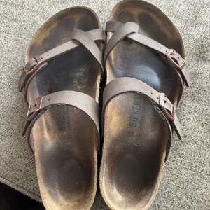 Birkenstock Mayari Birkibuc Sandals in Mocha size 39